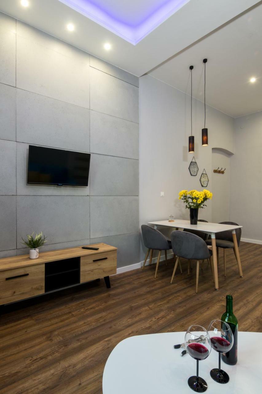 Luxaparts Краков Экстерьер фото